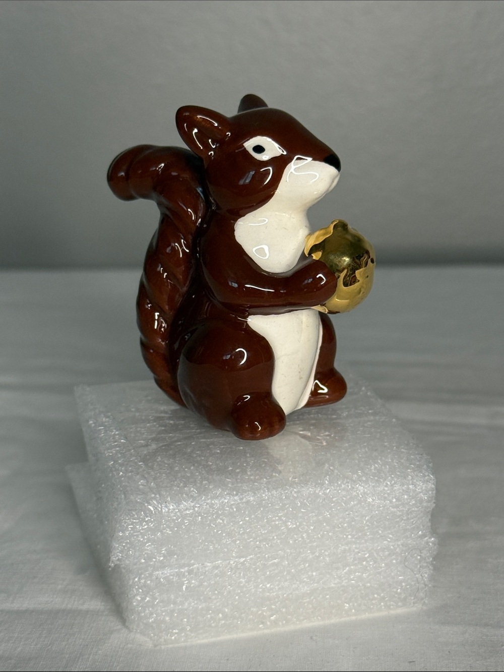 Nora Fleming Squirrel with Acorn Mini Ceramic Brown Fall Autumn ~2"